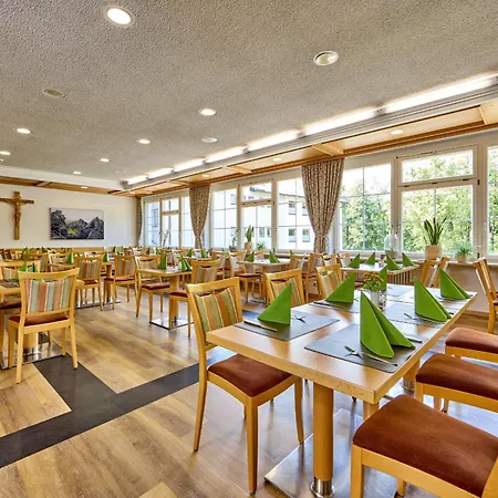 Aura-hotel 3* Saulgrub