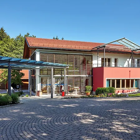 Aura-hotel 3* Saulgrub