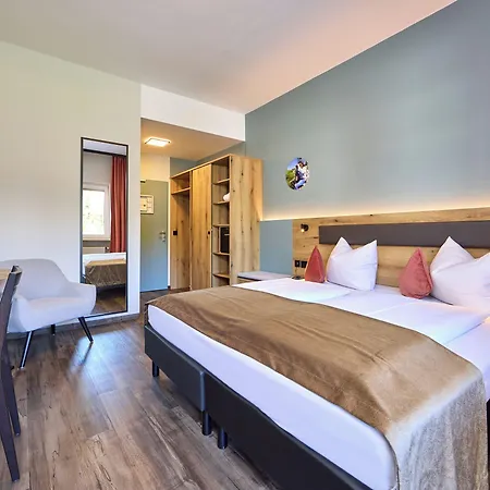 Aura-hotel 3* Saulgrub