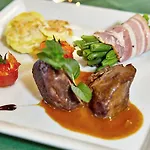 أورا-زاولغروب فندق زولغرُب
